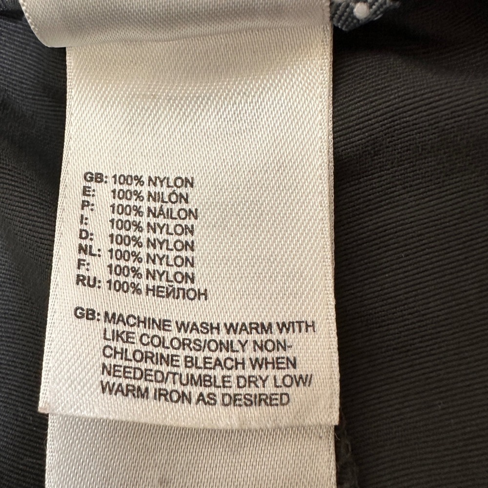 The North Face Cargo Capri Pants Womens 10 Gray Outdoor Hiking Utility - Picture 9 of 10